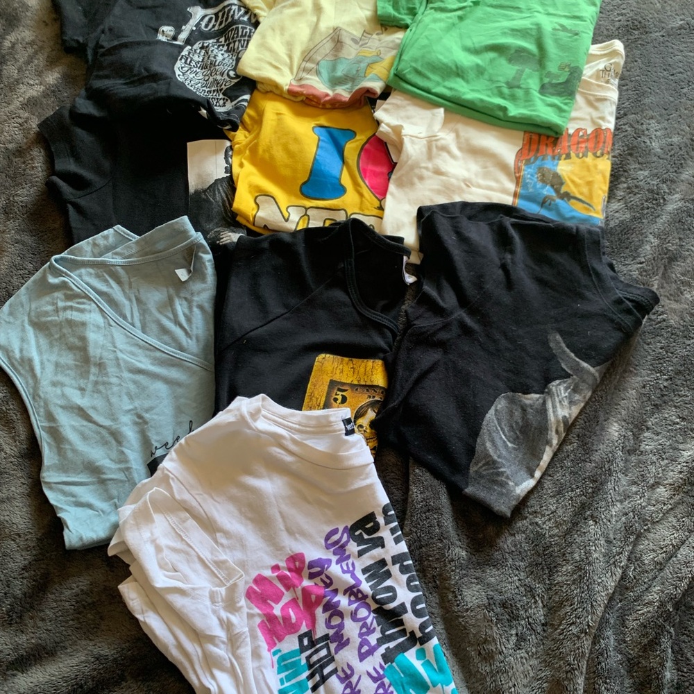 Women’s Graphic Tee Bundle